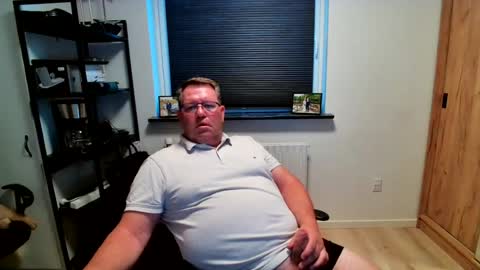 henrikrp1971 online show from 08-08-26, 06:54
