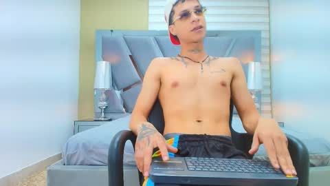 Henry online show from 03-28-26, 07:57