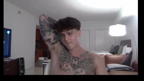 Snapshot of henrydesanti chatting on 09-12-25, 12:22 henrydesanti online show from 09-12-25, 12:22