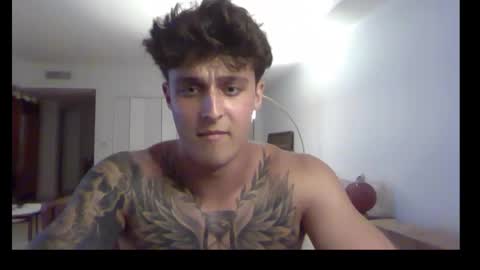 Snapshot of henrydesanti chatting on 10-02-25, 01:45 henrydesanti online show from 10-02-25, 01:45