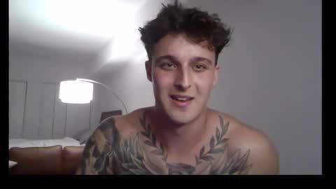 Snapshot of henrydesanti chatting on 10-25-25, 02:19 henrydesanti online show from 10-25-25, 02:19