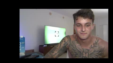 Snapshot of henrydesanti chatting on 05-06-26, 02:29 henrydesanti online show from 05-06-26, 02:29