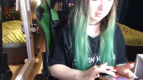 Snapshot of hentaishiing chatting on 02-26-26, 07:24 Hentaishiing online show from 02-26-26, 07:24