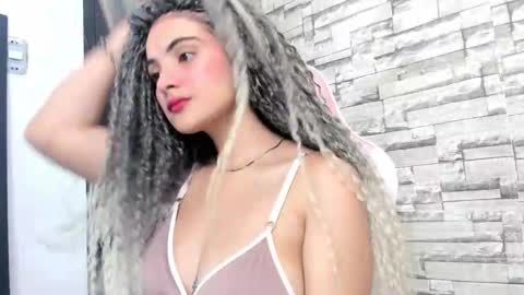 hera_elis online show from 01-04-25, 07:44