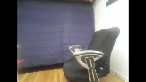 Snapshot of herbigo4 chatting on 10-21-25, 01:34 herbigo88 snaap online show from 10-21-25, 01:34