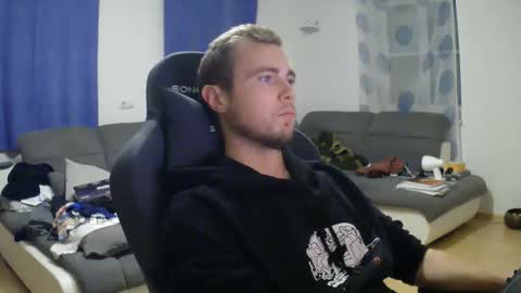 John Pearl online show from 11-11-25, 07:47