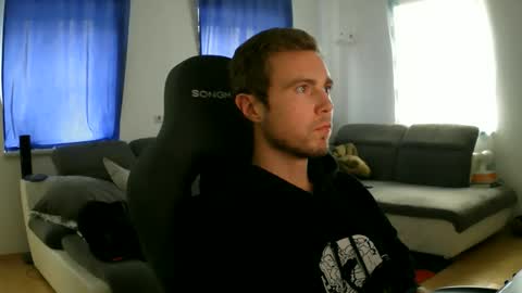 John Pearl online show from 02-07-26, 03:16