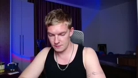 Gregblonde  Alextattoo online show from 10-04-25, 02:04