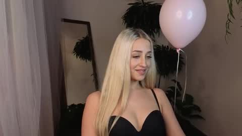 Elise online show from 02-20-26, 06:19