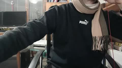 Snapshot of hero0111 chatting on 01-01-25, 05:22 hero0111 online show from 01-01-25, 05:22