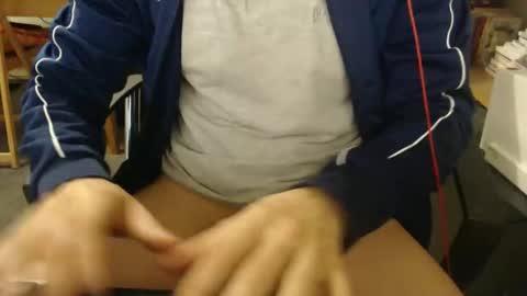 Snapshot of hero0111 chatting on 09-11-25, 02:39 hero0111 online show from 09-11-25, 02:39