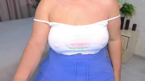 Maryana online show from 10-14-25, 05:41