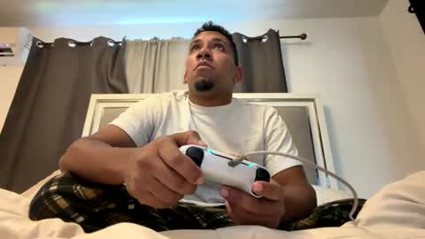 Snapshot of herrokirkland chatting on 07-16-26, 03:18 herrokirkland online show from 07-16-26, 03:18