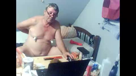 Snapshot of herry140 chatting on 10-11-25, 04:55 herry140 online show from 10-11-25, 04:55