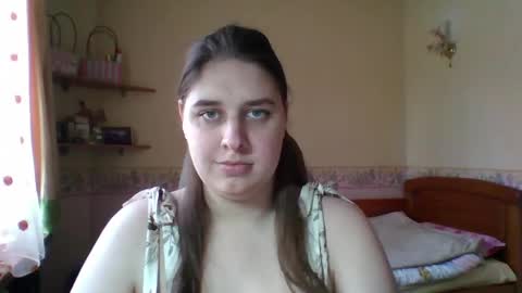Snapshot of hess_luna_ chatting on 03-06-26, 10:23 hess_luna_ online show from 03-06-26, 10:23