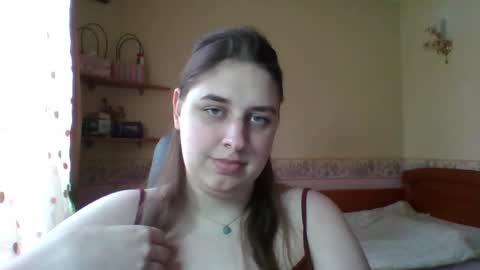 hess_luna_ online show from 04-30-26, 09:15