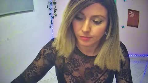 Snapshot of hestesiaxx chatting on 03-21-26, 01:54 Hestesiaxx online show from 03-21-26, 01:54