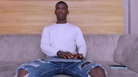Snapshot of heteros_men chatting on 09-22-25, 01:13 heteros men online show from 09-22-25, 01:13
