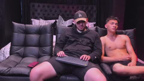 heteros men online show from 04-18-26, 08:42