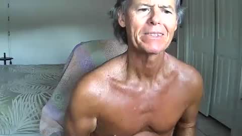 hewes1 online show from 05-17-26, 08:16