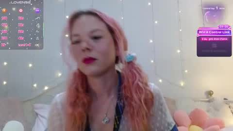 hexbunnie online show from 04-05-26, 02:20