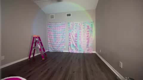 Snapshot of hexivu chatting on 12-26-24, 03:38 salem online show from 12-26-24, 03:38