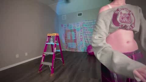 Snapshot of hexivu chatting on 01-09-25, 01:08 salem online show from 01-09-25, 01:08