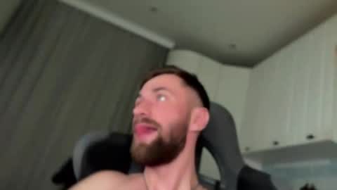 Snapshot of hey_arnold chatting on 02-27-26, 06:41 Arnold online show from 02-27-26, 06:41