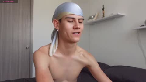 Snapshot of hey_cesard chatting on 02-06-25, 02:04 hey_cesard online show from 02-06-25, 02:04