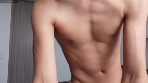 Snapshot of hey_cesard chatting on 02-14-25, 02:33 hey_cesard online show from 02-14-25, 02:33