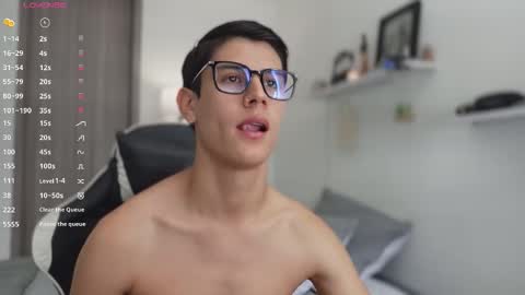 hey_cesard online show from 12-15-25, 03:38