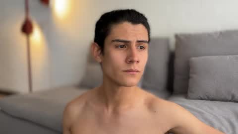 Snapshot of hey_cesard chatting on 06-03-26, 04:01 hey_cesard online show from 06-03-26, 04:01
