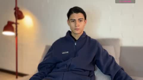 Snapshot of hey_cesard chatting on 06-10-26, 12:26 hey_cesard online show from 06-10-26, 12:26