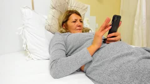 Heyheygrey online show from 02-13-25, 11:04