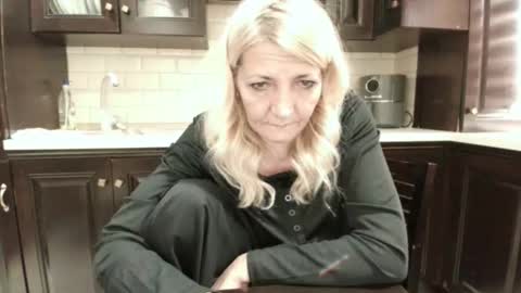 Heyheygrey online show from 10-16-25, 09:21