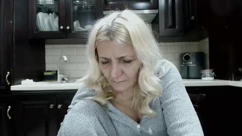 Heyheygrey online show from 02-25-26, 05:22