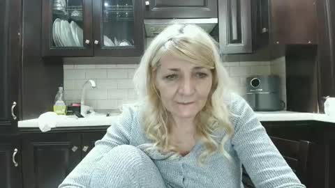 Snapshot of heyheygrey chatting on 05-09-26, 03:39 Heyheygrey online show from 05-09-26, 03:39
