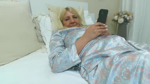 Snapshot of heyheygrey chatting on 05-28-26, 02:31 Heyheygrey online show from 05-28-26, 02:31