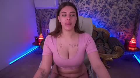 Snapshot of heykittenn chatting on 04-12-26, 07:24 heykittenn online show from 04-12-26, 07:24