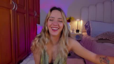 Martina Ricci Show schedule Monday to Friday 8am colombia time I work some weekends  online show from 03-14-26, 01:49