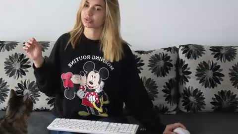 Siana online show from 06-12-26, 07:40