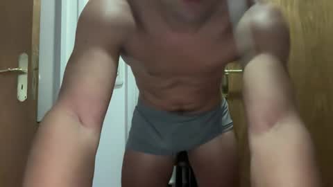 Snapshot of hhernan1 chatting on 11-25-25, 09:48 hhernan1 online show from 11-25-25, 09:48