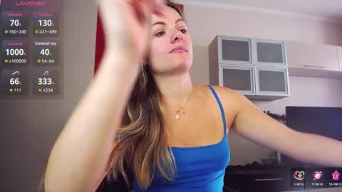 Lina online show from 09-15-25, 06:57