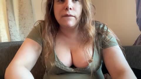 hichemlacoste333 online show from 09-23-25, 12:41