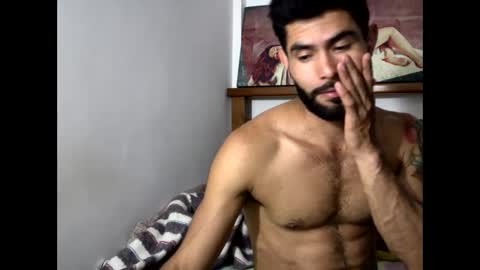 hideonbush online show from 12-04-25, 03:21