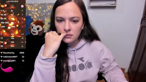 Snapshot of hidianapaola chatting on 12-27-24, 03:53 Diana online show from 12-27-24, 03:53