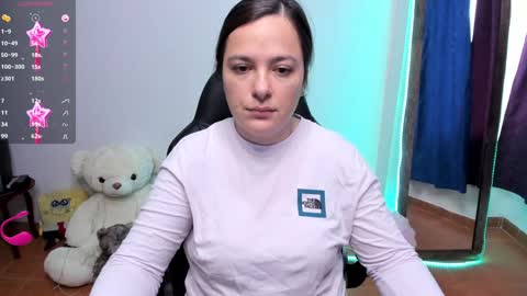 Snapshot of hidianapaola chatting on 02-04-25, 06:06 Diana online show from 02-04-25, 06:06