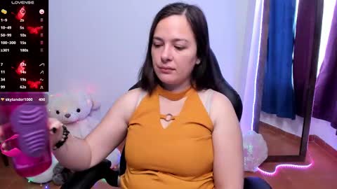 Snapshot of hidianapaola chatting on 02-10-25, 05:09 Diana online show from 02-10-25, 05:09