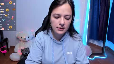 Snapshot of hidianapaola chatting on 02-21-25, 12:49 Diana online show from 02-21-25, 12:49