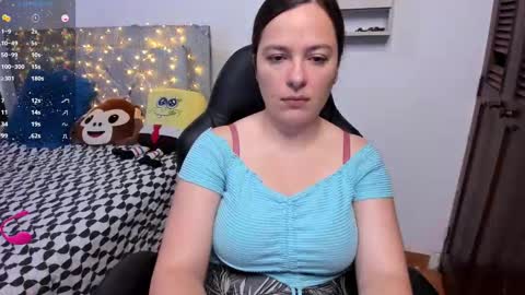 Snapshot of hidianapaola chatting on 03-12-25, 04:56 Diana online show from 03-12-25, 04:56